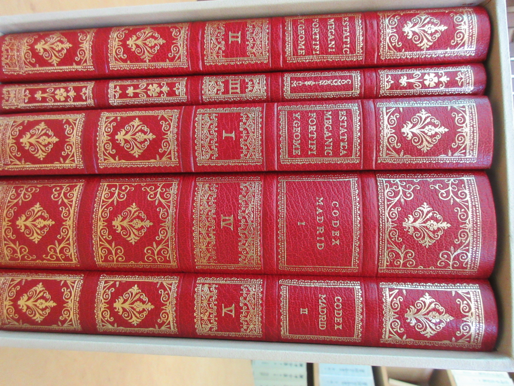 The Madrid Codices　レオナルド・ダ・ヴィンチ　マドリッド手稿　5冊　岩波書店